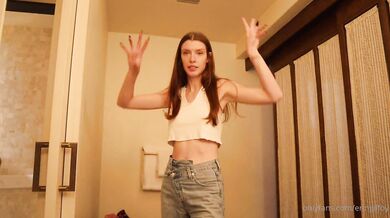 Erin Gilfoy, Sexy Night Gown Try-On-Haul Onlyfans Video Leaked