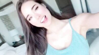 Indiefoxx, Sexy Teen Teasing Her Hot Body In Her Gym Outfit Onlyfans Video Leaked