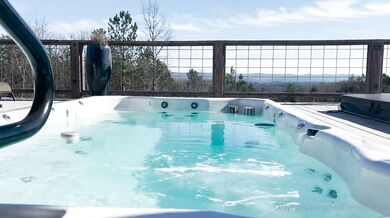 Heatheredeffect, Outdoor Hot Tub Asmr Tease Onlyfans Video Leaked