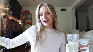 Caroline Zalog, Sexy Christmas Lingerie Try-On-Haul Onlyfans Video Leaked