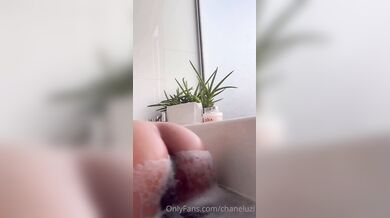 Chanel Uzi, Asian Girl Soapy Bubble Bath In The Bathtub Onlyfans Video Leaked