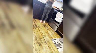 Jakara Mitchell, Kitchen Wife Riding A Bwc For A Creampie Onlyfans Video Leaked