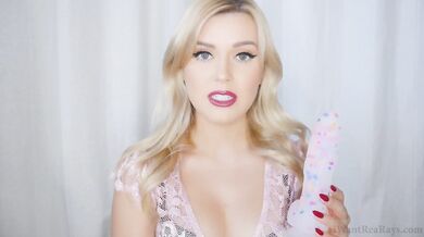 Rea Rays, Blonde Cuckquean Tit Fucking A Dildo Onlyfans Video Leaked