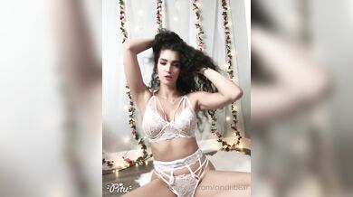 Cincinbear, Clit Rubbing Masturbation In Her White Lingerie Onlyfans Video Leaked