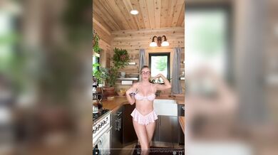 Sara Underwood, Clit Rubbing Masturbation In Her Pink Outfit Onlyfans Video Leaked