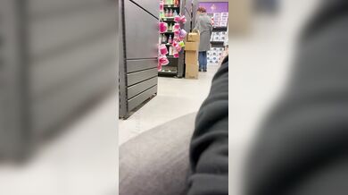 Maevaa sinaloa - public dare while grocery shopping
