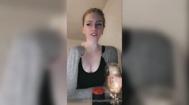 Msfiiire, Dinner Night Striptease Onlyfans Video Leaked
