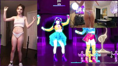 Lilmochidoll, Livestream Dancing Challeng In Her Panties Onlyfans Video Leaked