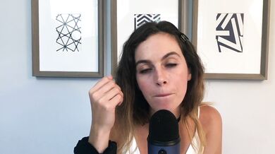 Miss Bell, Lipstick Kissing Asmr Tease Onlyfans Video Leaked