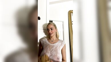 Lindsey Pelas, New Years Fishnet Lingerie Try-On-Haul Onlyfans Video Leaked