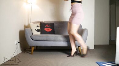 Brianna Bell, Deep Fingering Masturbation In Her High Heels Onlyfans Video Leaked