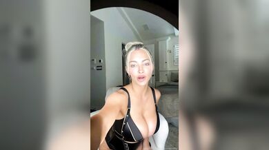 Lindsey Pelas, Sexy Leather Strapped Lingerie Livestream Tease Onlyfans Video Leaked
