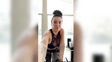 Elizabeth Skylar, Teasing Her Big Tits While Riding The Gym Bike Onlyfans Video Leaked