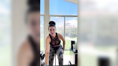 Elizabeth Skylar, Teasing Her Big Tits While Riding The Gym Bike Onlyfans Video Leaked