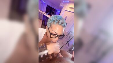 TouchMoney.v - Kitchen Head