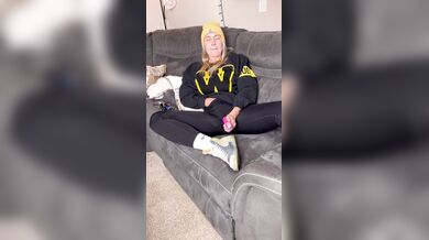 C_Thicc, Pink Vibrator Masturbation In Her Gym Suit Onlyfans Video Leaked