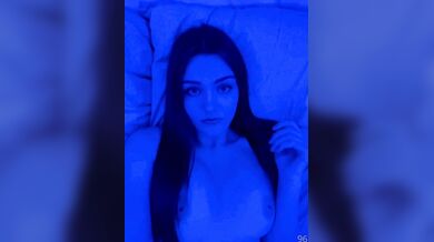 Ally Hardesty, Naked Pussy Tease In The Bedroom Onlyfans Video Leaked