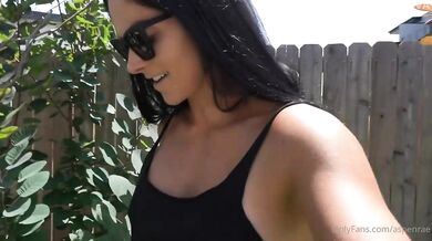 Aspen Rae, Fucking And Eating A Giant Cucumber On The Counter Onlyfans Video Leaked