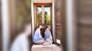Jia Lissa, Two Horny Lesbian Chicks On Honeymoon Onlyfans Video Leaked