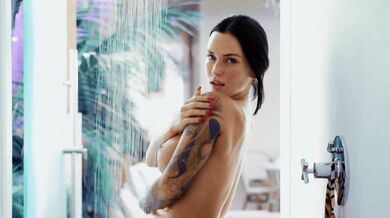 Kayla Lauren, Naked Wet Outdoor Shower Tease Onlyfans Video Leaked