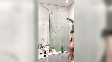 Mia Khalifa, Shower Vlog Onlyfans Video Leaked
