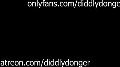 Diddly Asmr, Oiling Up Her Bikini Body Onlyfans Video Leaked