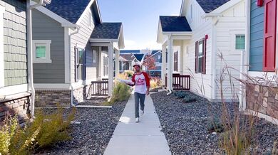 Sunnyskye, Bisexual Pizza Delivery Guy Gets Pegged By A Baddie Onlyfans Video Leaked