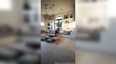 Isla Summer, Hot Hawaiian Wife Blowjob Facial On The Couch Onlyfans Video Leaked