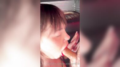 Truckergirl850, Sucking A Stranger For A Facial In Truck Onlyfans Video Leaked