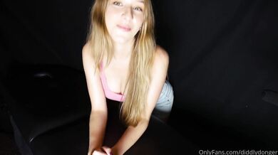 Diddly Asmr, Asmr Network, Getting Massaged By A Slutty Teen Onlyfans Video Leaked