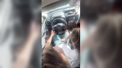 Sunnyskye, Getting Caught Sucking Cock By The Roadside Onlyfans Video Leaked