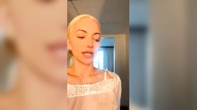 Lindsey Pelas, Teasing In Her Fishnet Lingerie Onlyfans Video Leaked