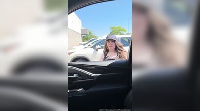 Redheadwinter, Mcdonalds Thicc Employee Fucking In The Car Onlyfans Video Leaked
