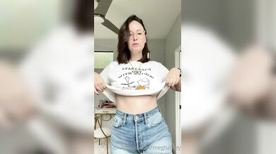 Meg Turney, Flashing Her Big Natural Tits Onlyfans Video Leaked