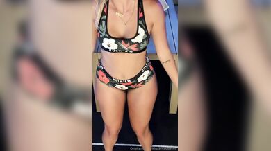 Kirstentoosweet, Blonde Thicc Babe Twerking Their Big Booty Onlyfans Video Leaked