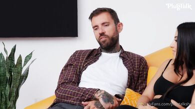 Lena The Plug, Victoryaxo, Plugtalk, Bbw Thicc Babe Ffm Threesome On Couch Onlyfans Video Leaked