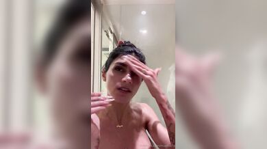 Mia Khalifa, Teasing Her Big Tits In The Hotel Shower Onlyfans Video Leaked