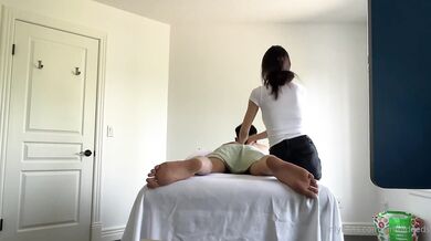 Sinfuldeeds, Vietnamese Young Masseuse Handjob Massage Onlyfans Video Leaked