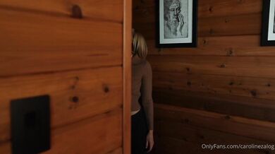 Caroline Zalog, Blonde Model Playing With Ice On Her Sexy Body Onlyfans Video Leaked