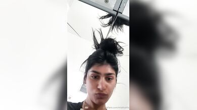 Mia Khalifa, Morning Coffee And Smoking Naked Onlyfans Video Leaked