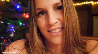 Xev Bellringer, Mommys Naughty Boy By The Christmas Tree Onlyfans Video Leaked