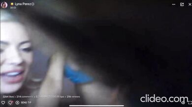 Lyna Perez, Two Lesbian Sluts Kissing On Livestream Onlyfans Video Leaked