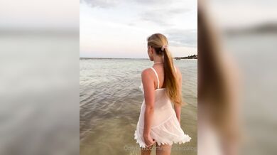 Caroline Zalog, Wet See-Through Sheer In The Ocean Onlyfans Video Leaked
