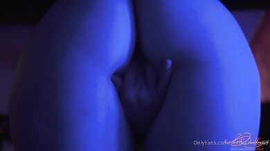 Xev Bellringer, Hot Milf Fucking You While You Game Onlyfans Video Leaked