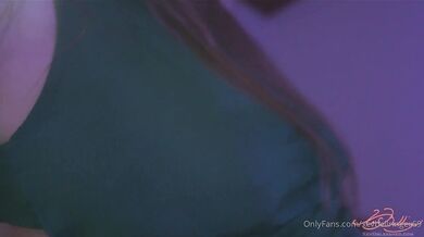 Xev Bellringer, Hot Milf Fucking You While You Game Onlyfans Video Leaked