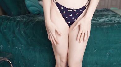Amouranth, Teasing In Her Fan Bought Lingerie Onlyfans Video Leaked