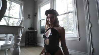 Caroline Zalog, Sexy Halloween Lingerie Try-On-Haul Onlyfans Video Leaked