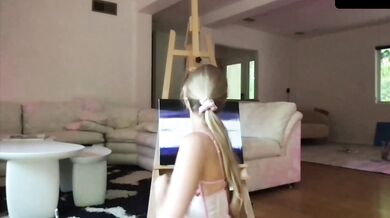 Caroline Zalog, Painting In Her Sexy Lingerie Livestream Onlyfans Video Leaked