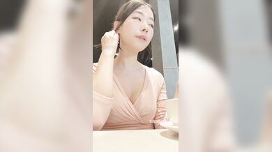 Asianpeachqueen, Ssrpeach, Horny Asian Teen Dildo Fucking In Bed Onlyfans Video Leaked