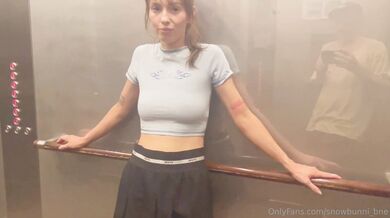 Snow Bunni, Outdoor Elevator And Public Toilet Creampie Sex Onlyfans Video Leaked